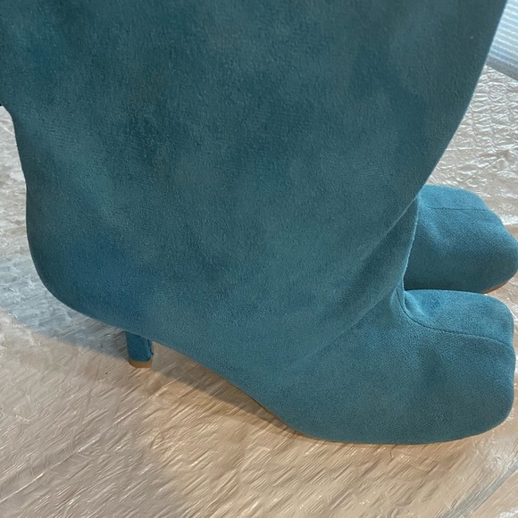 Avant-Garde Teal Faux Suede Heeled Boots - Picture 3 of 8